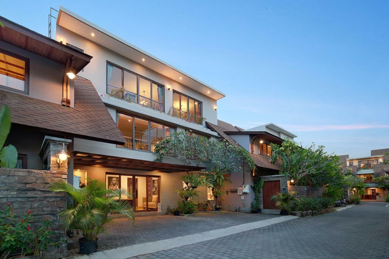 Puri Sabina Bed&Breakfast Jimbaran  Bagian luar foto