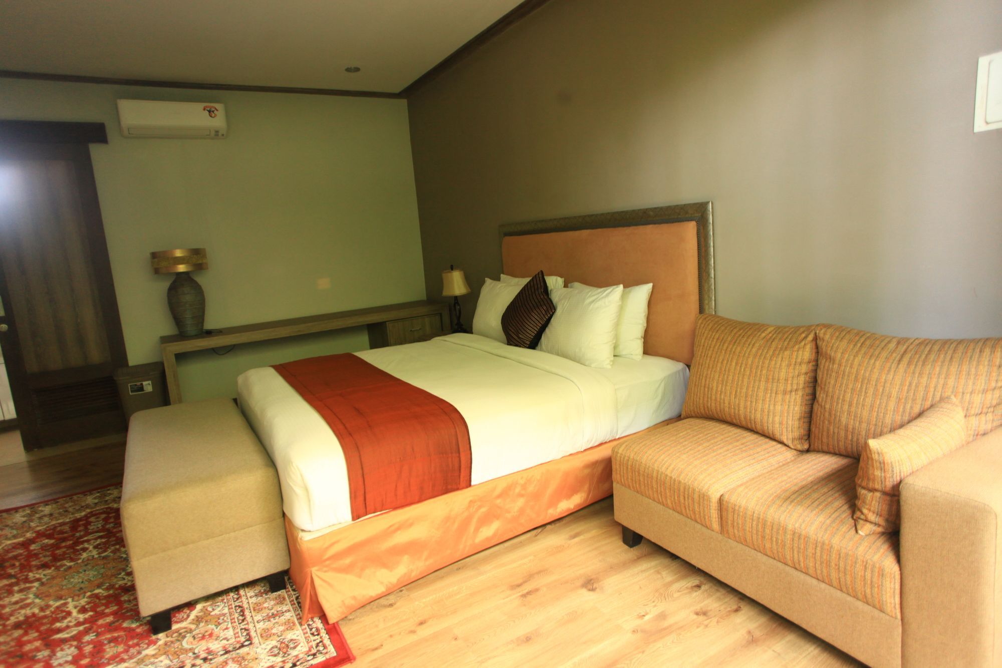 Puri Sabina Bed&Breakfast Jimbaran  Bagian luar foto