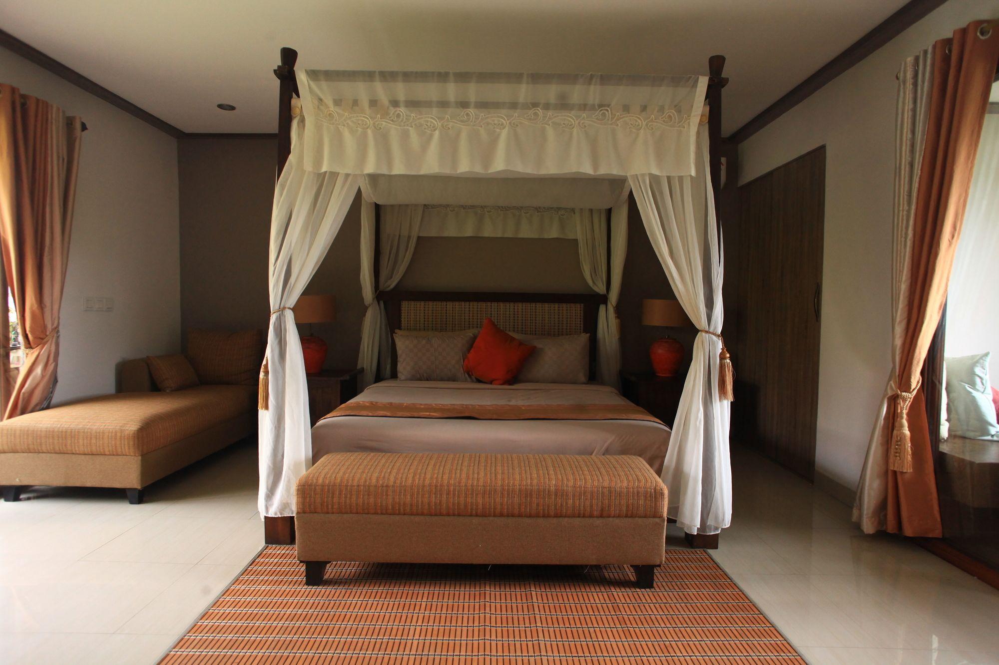 Puri Sabina Bed&Breakfast Jimbaran  Bagian luar foto
